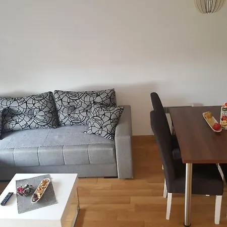 Mir Apartment *